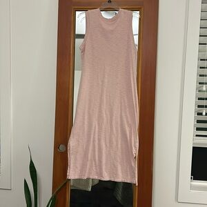 Pink sleeveless dress